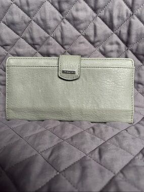 Relic by Fossil Slim Clutch/Billfold Wallet in Gray Women's-LIKE NEW!